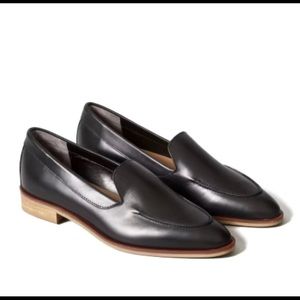 Everlane black leather loafers
